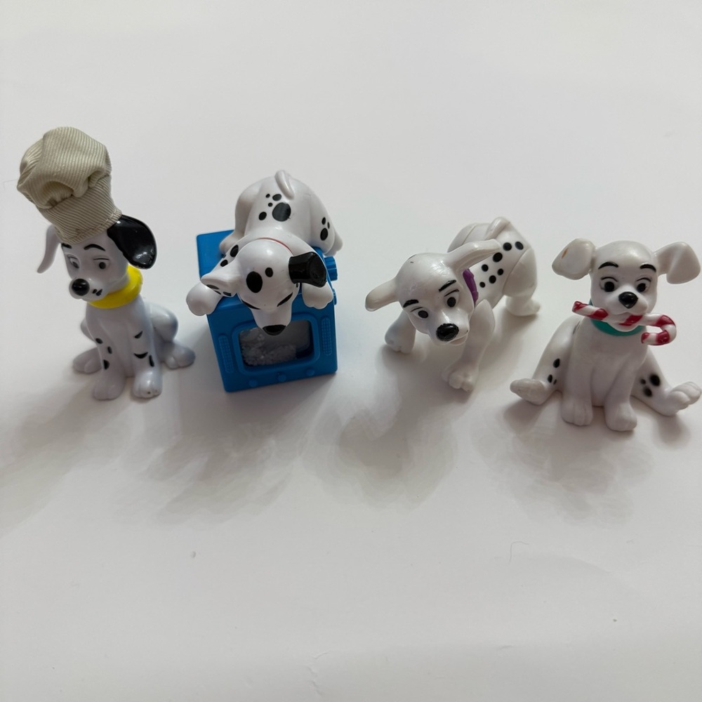 Vintage 90’s 101 Dalmatian Dog Disney Figurine Set